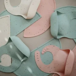 BABERO SILICONA CONFETTI MENTA