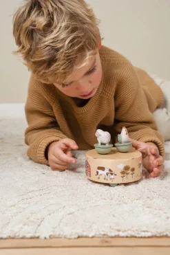 Caja de música pequeña granja