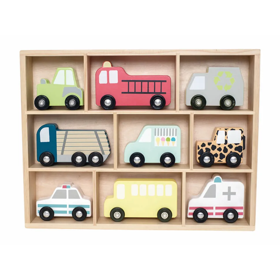 Estanteria de madera con 9 coches