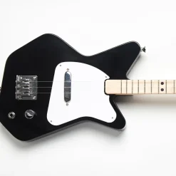 Guitarra eléctrica negra loog