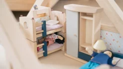 Habitación infantil casa de muñecas