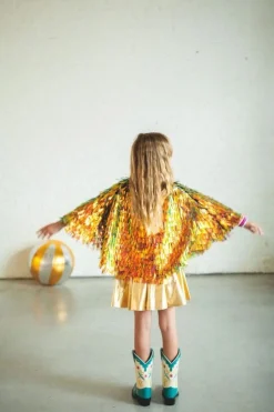 La capa holográfica con flecos – Oro