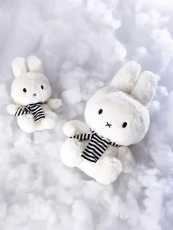 Miffy con bufanda 23 cm
