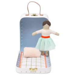 Muñeca mini maleta casita lila meri meri