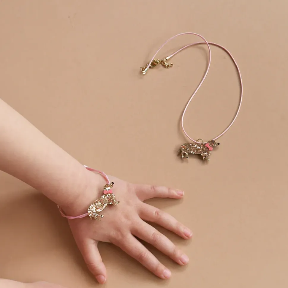 Set de pelo y joyas de perro salchicha